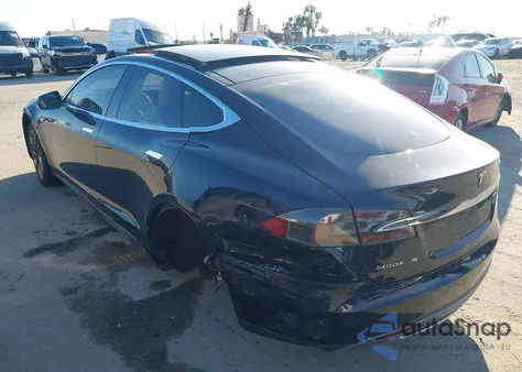 2014 Tesla Model S из США, поврежденный, VIN 5YJSA1S15EFP28925